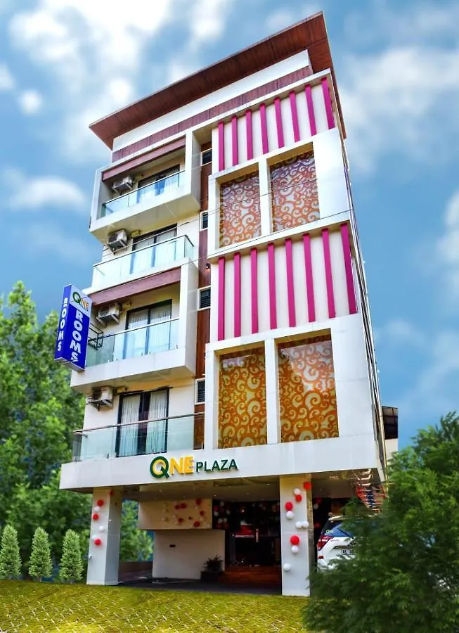 Pensjonat New Q One Plaza By Glitz Hotels Kochi